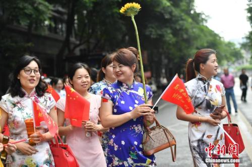 点击进入下一页